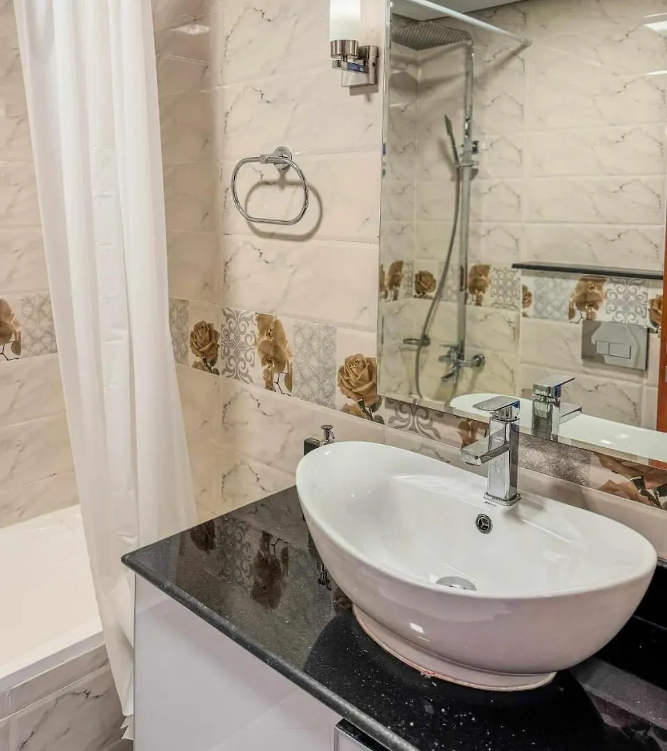 Apartamento Chic & Comfortable Cozy Studio In Jvt Dubái